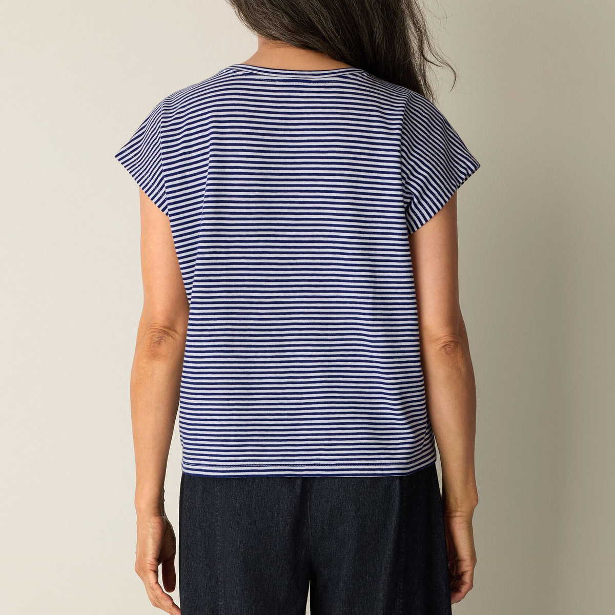 Koszulka w paski, okrągły dekolt, rękawki cap sleeve typu dolman, luźny fason, bawełna organiczna