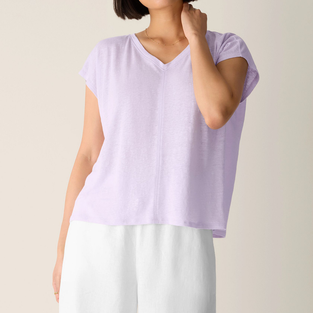 Koszulka V-neck z krótkimi rękawkami typu cap sleeve, luźny fason, dzianina z lnu organicznego